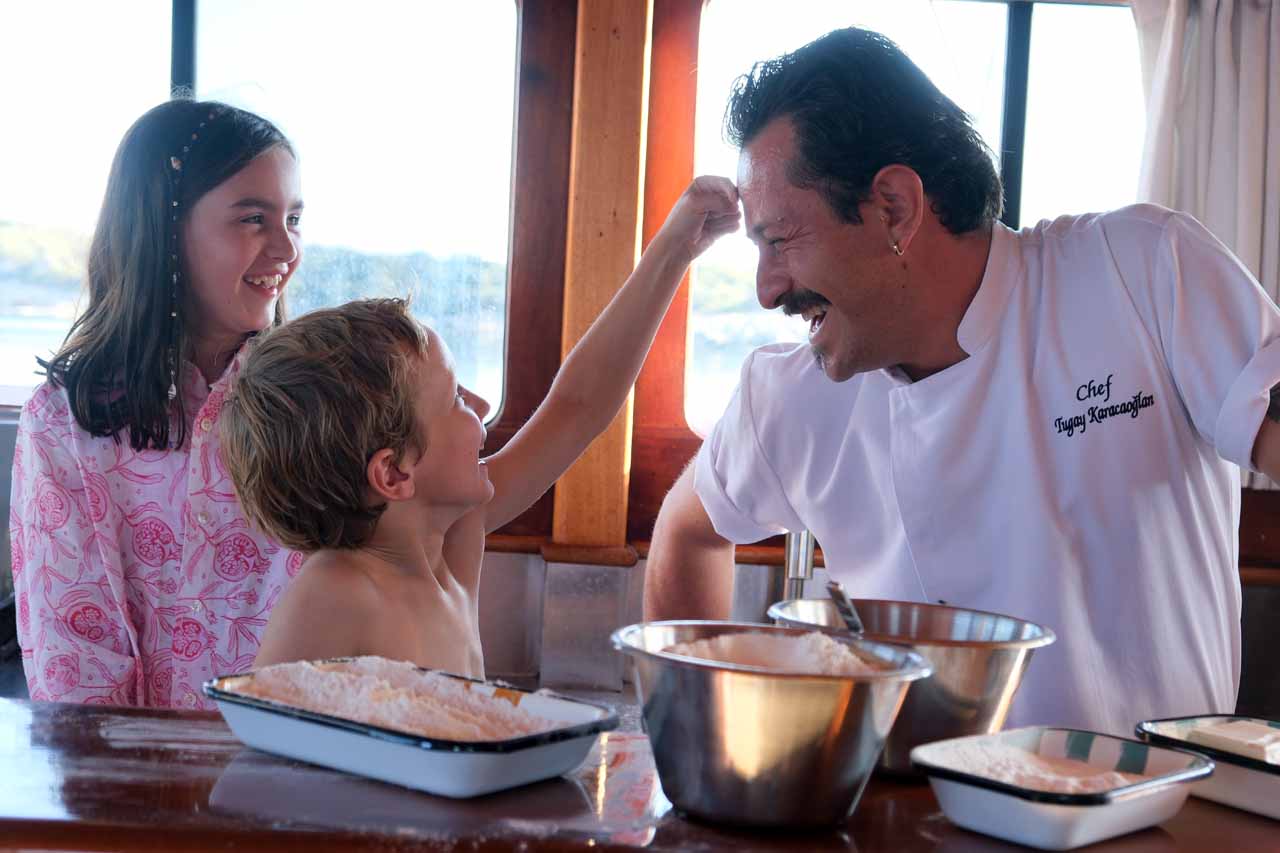 Grandchildren_and_Chef_Aboard_Salamander
